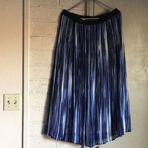 Maxi skirt.